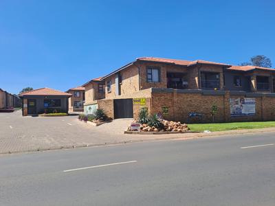 Apartment / Flat For Sale in Rynfield, Benoni