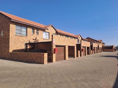Apartment / Flat For Sale in Crystal Park, Benoni