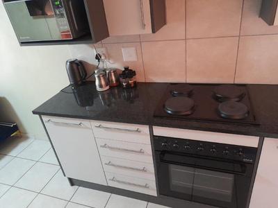 Apartment / Flat For Rent in Crystal Park, Benoni