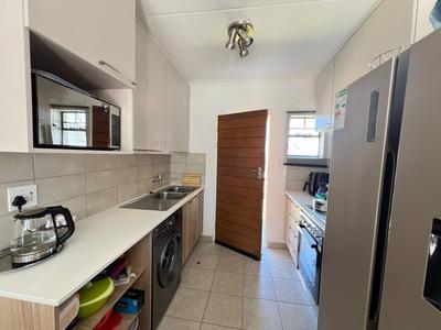 Apartment / Flat For Sale in Kempton Park, Kempton Park